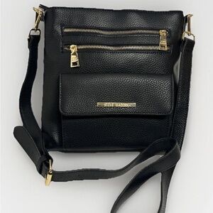 Steve Madden Blana Crossbody Bag in Black w Gold Tone Hardware NWOT